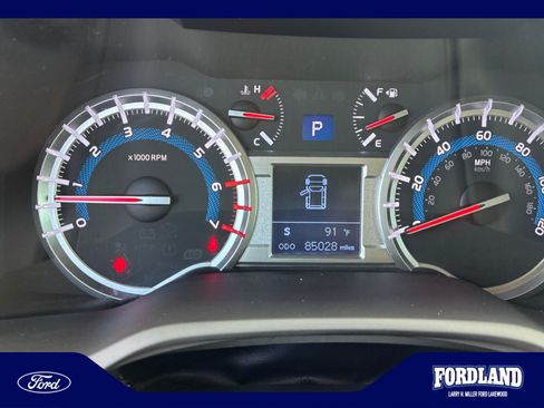 Used 2018 Toyota 4Runner SR5 Premium AWD/4WD image 11