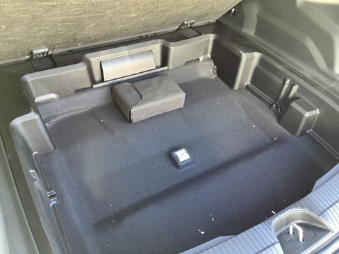 New 2026 Jeep Cherokee Limited image 32