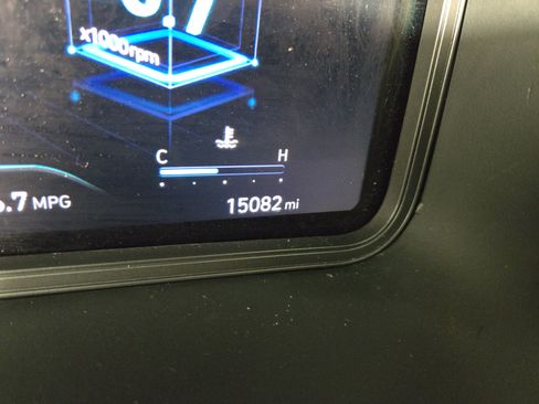 Used 2023 Hyundai Kona Limited image 18