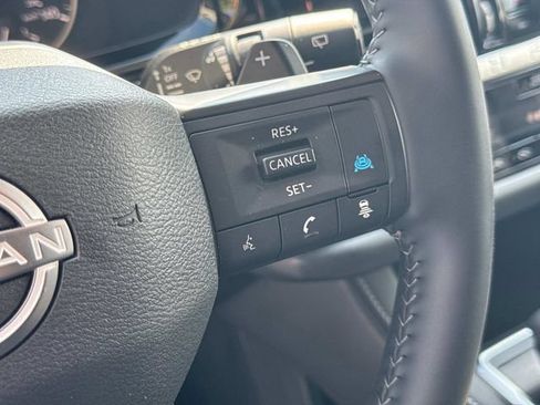 Used 2026 Nissan Pathfinder SV AWD/4WD image 31