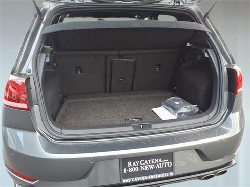 Used 2019 Volkswagen Golf R 4-Door image 14