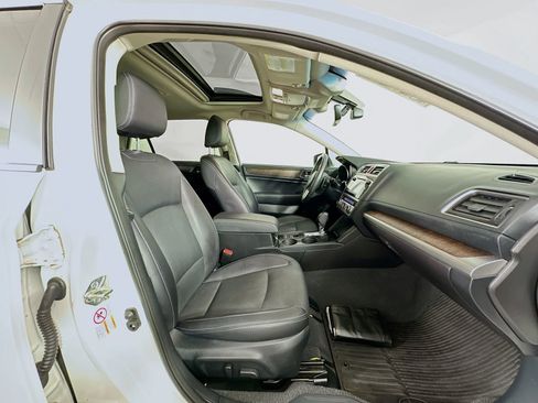 Used 2017 Subaru Outback 2.5i Limited image 30