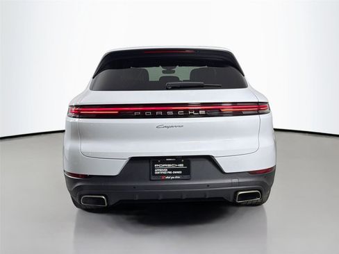 Certified 2024 Porsche Cayenne w/ Premium Package Plus (PFM) AWD/4WD image 6