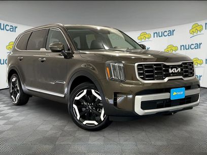 Used 2025 Kia Telluride S