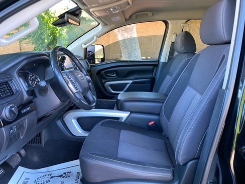Used 2024 Nissan Titan SV w/ SV Convenience Package AWD/4WD image 28