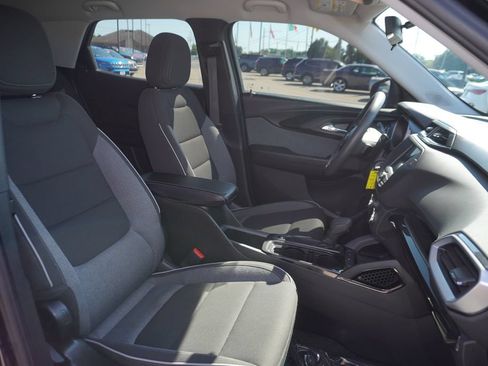 Used 2021 Chevrolet TrailBlazer LS FWD image 30