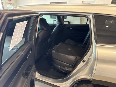Used 2020 Toyota Highlander XLE FWD image 20