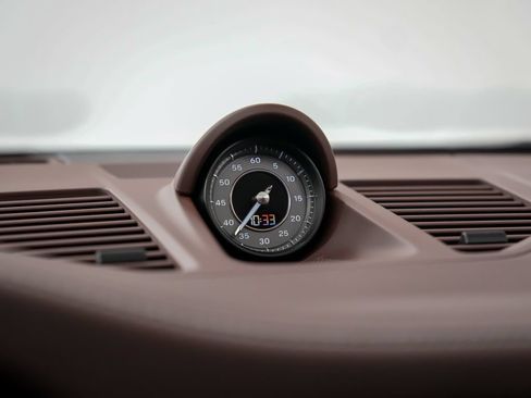 Certified 2022 Porsche 911 Turbo S AWD/4WD image 27