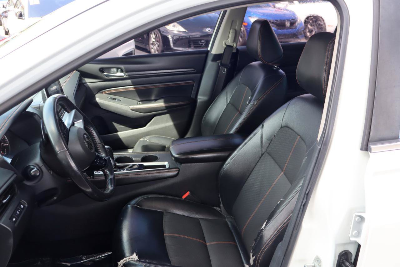 Used 2020 Nissan Altima 2.5 SR FWD image 12