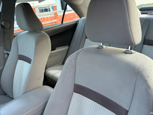 Used 2013 Toyota Camry LE w/ Preferred Accessory Pkg image 9