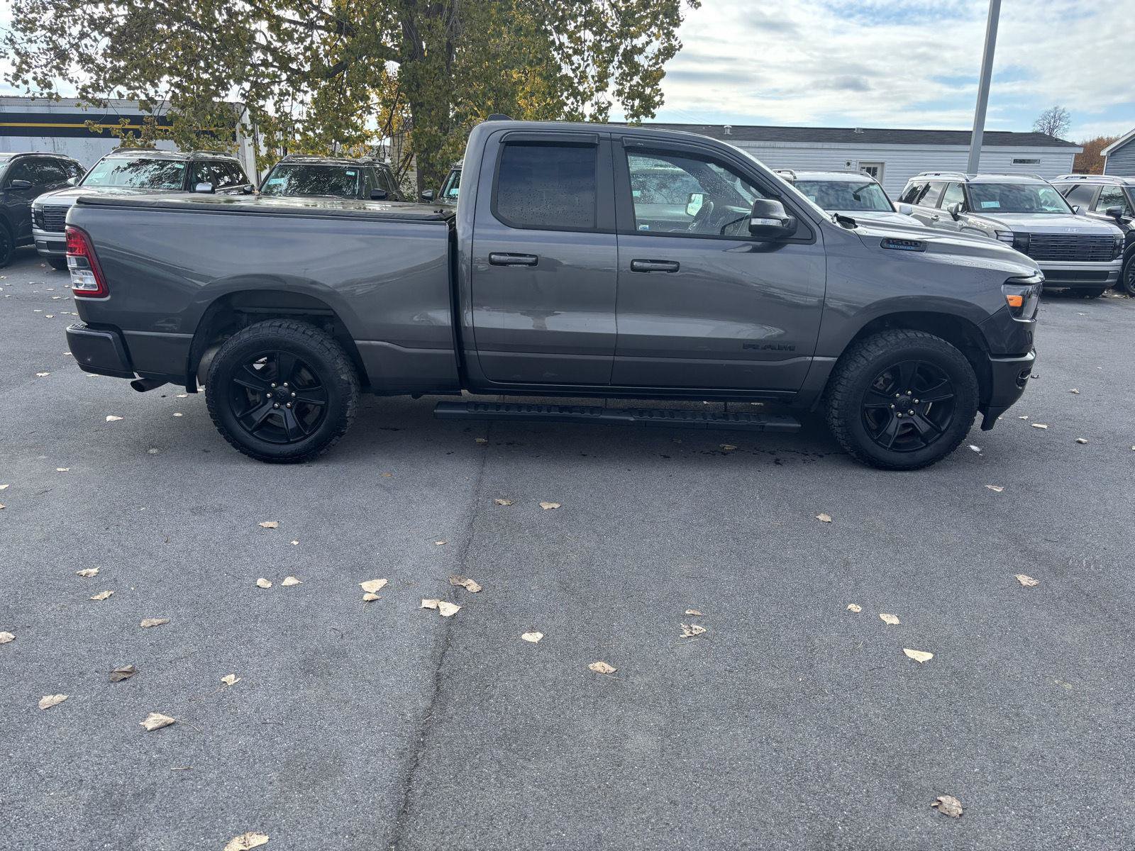 Used 2022 RAM 1500 Big Horn AWD/4WD image 2