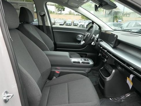 New 2026 Hyundai Ioniq 9 SE AWD/4WD image 35