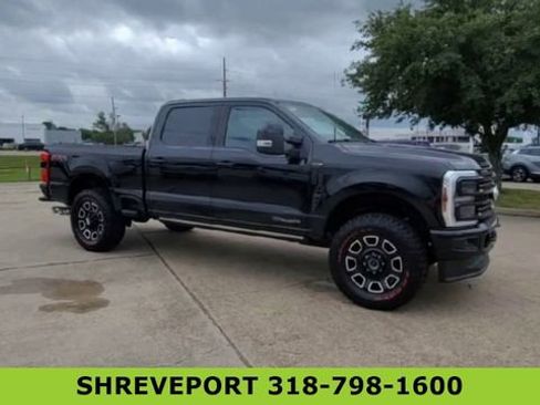 Used 2025 Ford F250 Platinum w/ FX4 Off-Road Package AWD/4WD image 2