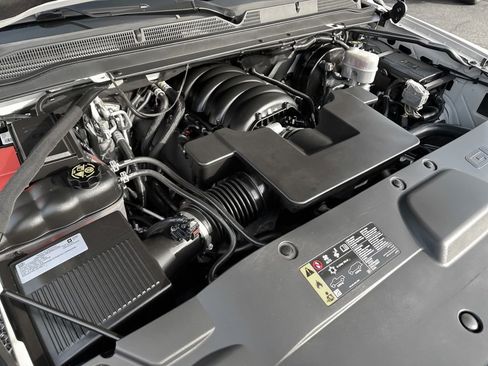 Used 2020 GMC Yukon Denali w/ Open Road Package image 32