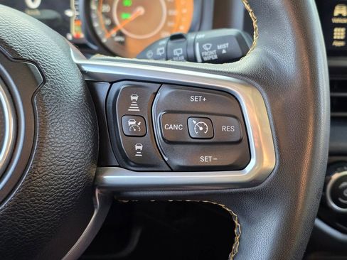 Used 2024 Jeep Wrangler Unlimited Sahara AWD/4WD image 27