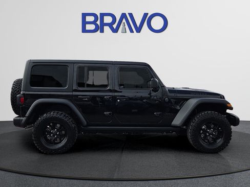 Used 2025 Jeep Wrangler Unlimited Sport AWD/4WD image 5