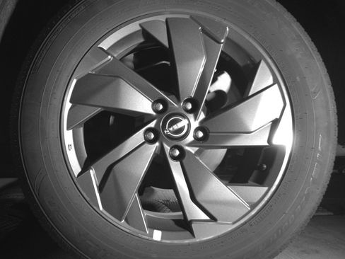 Used 2025 Nissan Rogue SV image 14