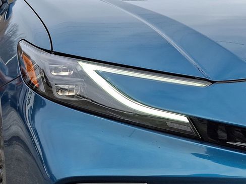 Used 2025 Toyota Camry XSE image 30