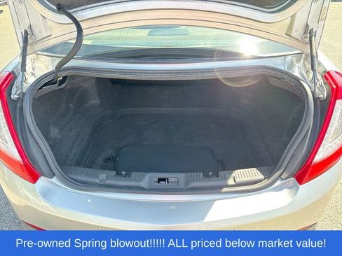 Used 2013 Lincoln MKS FWD image 16