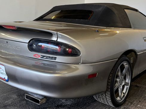 Used 2000 Chevrolet Camaro Z28 image 4