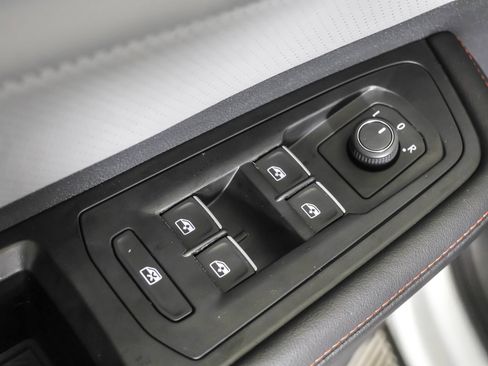 Used 2026 Volkswagen Atlas Peak Edition AWD/4WD image 32