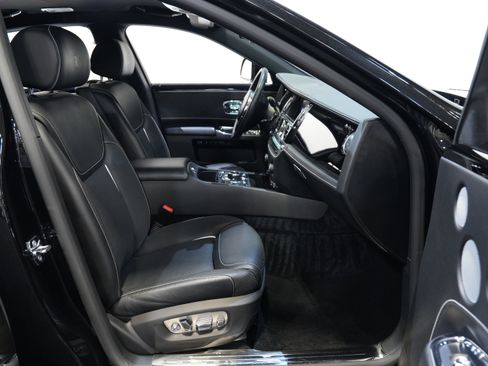 Used 2020 Rolls-Royce Ghost RWD image 41