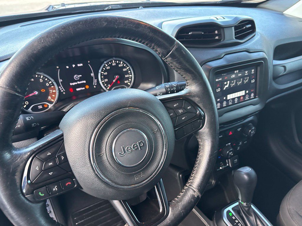 Used 2020 Jeep Renegade Altitude FWD image 10