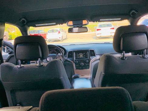 Used 2015 Jeep Grand Cherokee Laredo w/ Quick Order Package 23E image 20