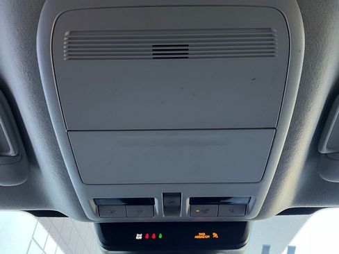 Used 2025 MAZDA CX-30 AWD 2.5 S w/ Preferred Package image 17