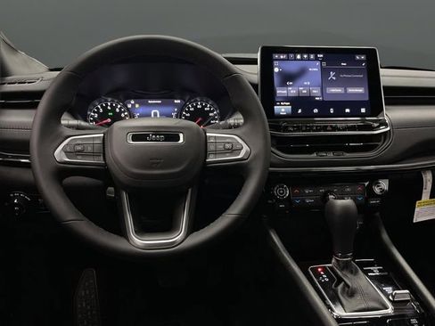 New 2026 Jeep Compass Limited image 5