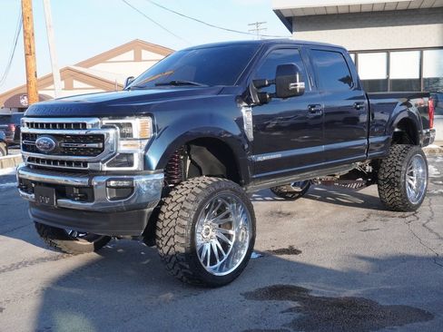 Used 2021 Ford F250 Lariat w/ Lariat Ultimate Package image 2