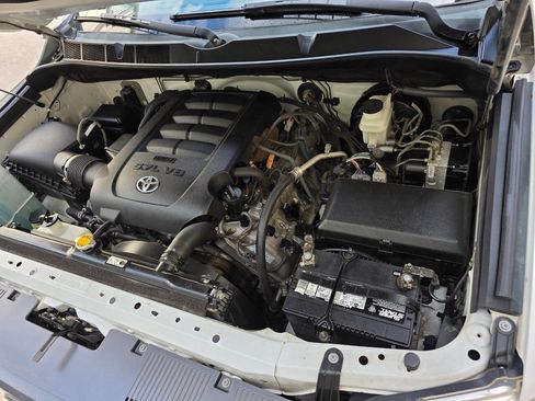 Used 2015 Toyota Tundra SR5 RWD image 32