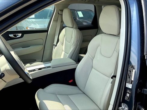 New 2026 Volvo XC60 B5 Ultra w/ Protection Package Premier image 23