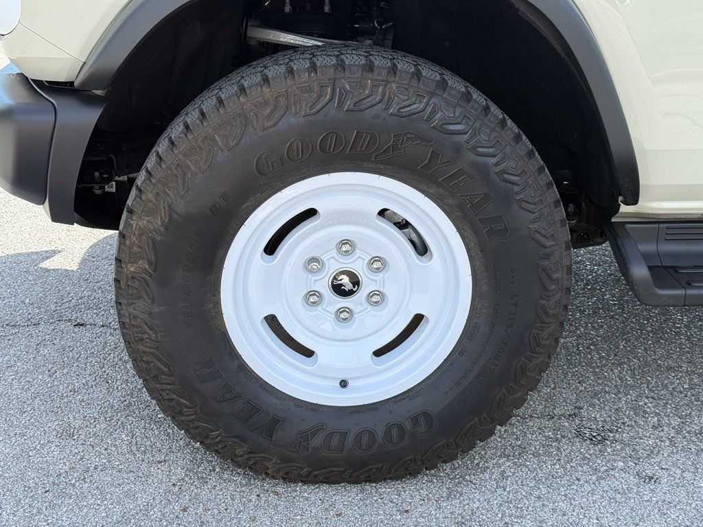 Used 2026 Ford Bronco Heritage Edition AWD/4WD image 47