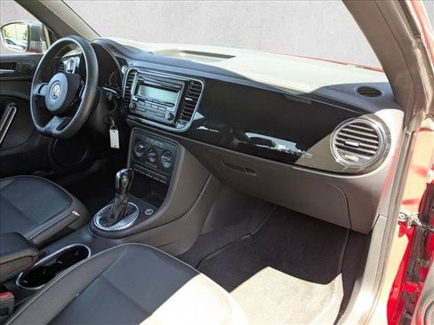 Used 2015 Volkswagen Beetle 1.8T FWD image 15