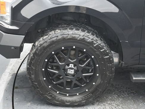 Used 2020 Ford F150 XLT image 4