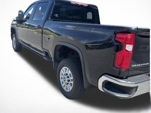 Used 2024 Chevrolet Silverado 2500 LT w/ Safety Package RWD image 6