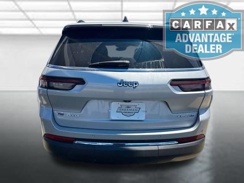 Used 2022 Jeep Grand Cherokee L Limited AWD/4WD image 4