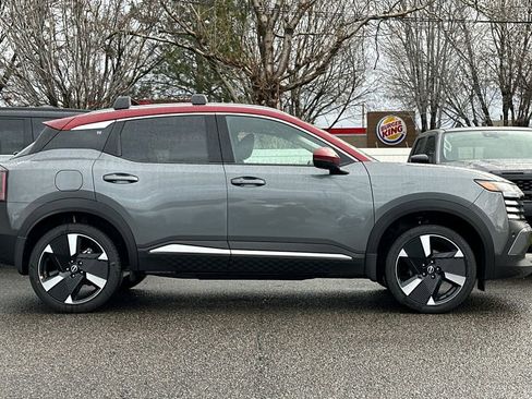 New 2026 Nissan Kicks SR w/ Illumination Package AWD/4WD image 3