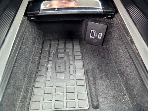 Certified 2023 Lincoln Corsair Standard AWD w/ Equipment Group 101A image 18