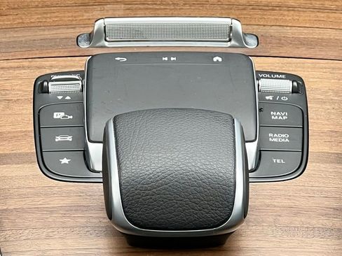 Certified 2024 Mercedes-Benz GLE 350 4MATIC image 25