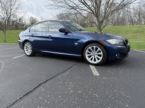 Used 2011 BMW 328i xDrive 328i xDrive SA image 1