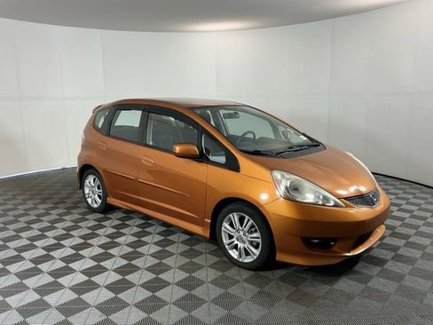 Used 2010 Honda Fit Sport image 3