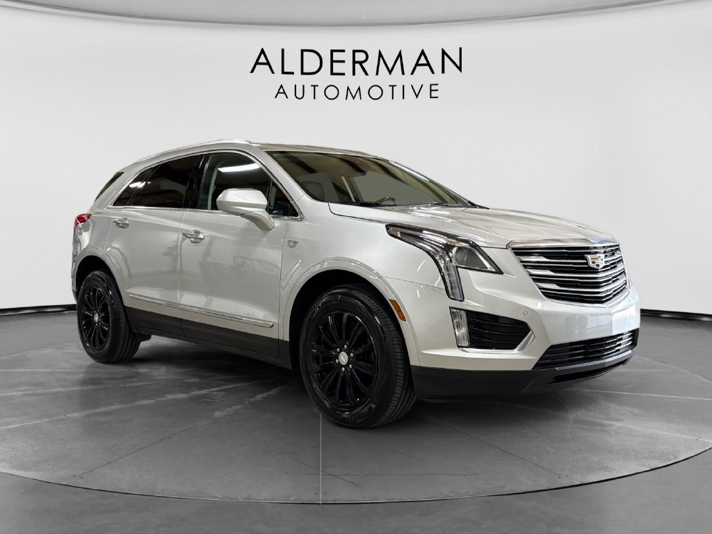 Used 2018 Cadillac XT5 Luxury w/ Driver Awareness Package FWD image 7