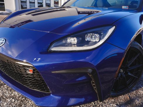 Used 2025 Toyota GR86 Premium image 36