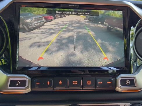 Used 2021 Jeep Wrangler Unlimited Sport AWD/4WD image 17