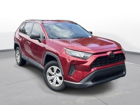 Used 2021 Toyota RAV4 LE FWD image 4