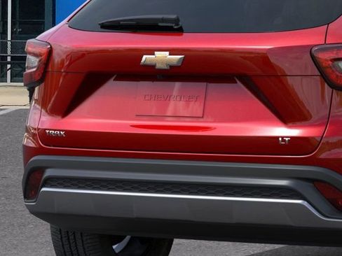 New 2026 Chevrolet Trax LT w/ LT Convenience Package image 14