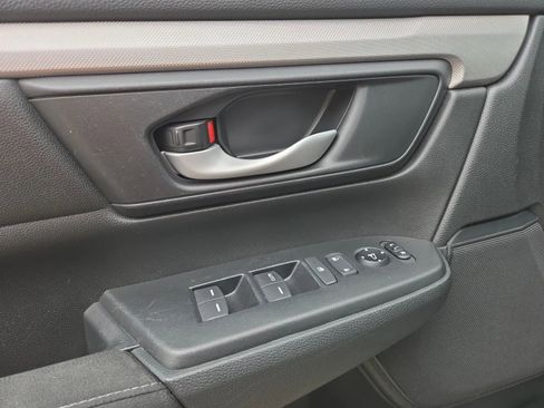 Used 2018 Honda CR-V LX image 15