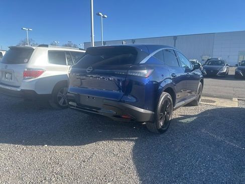 Used 2025 Nissan Murano SV image 4